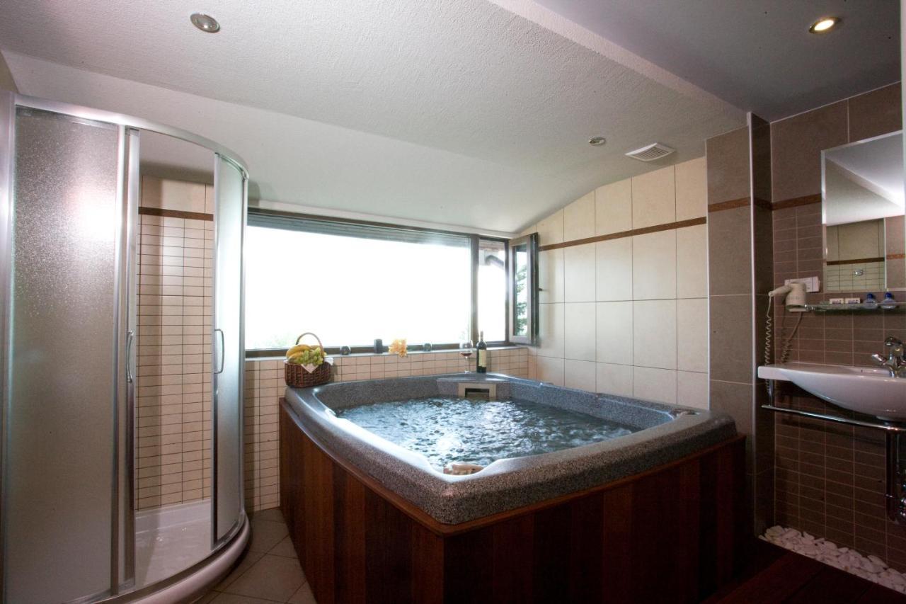Edi Hotel Sofia Ngoại thất bức ảnh